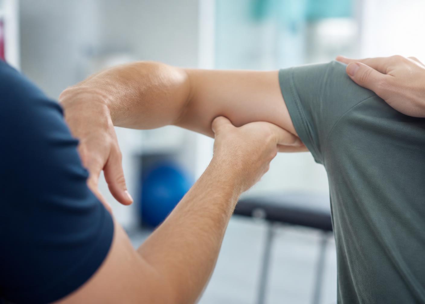 Client shaking hands with her attorney after a settlement
